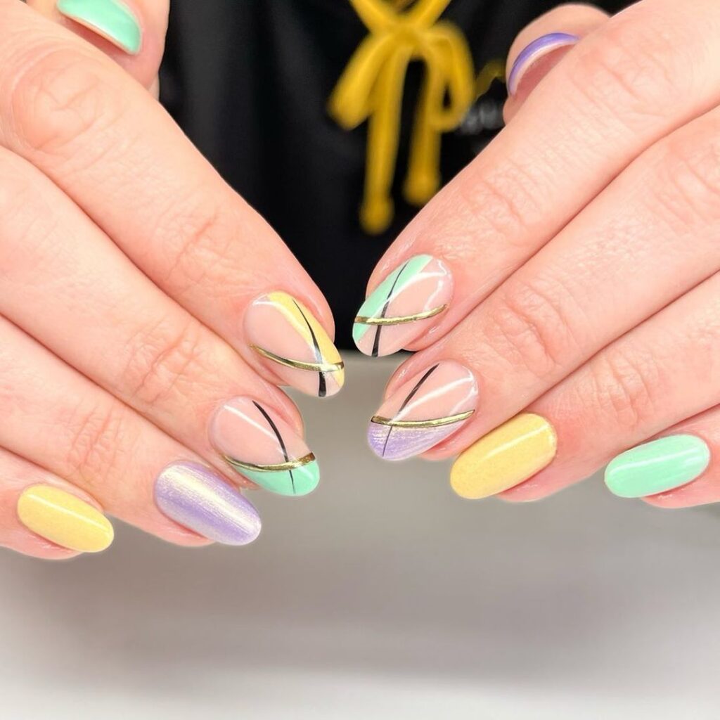  CND shades Live Love Lavender, Mint & Meditation and Seeing Citrine from the #CNDShadeSense collection.
Available in CND SHELLAC Gel Polish and CND VINYLUX Long Wear Polish.