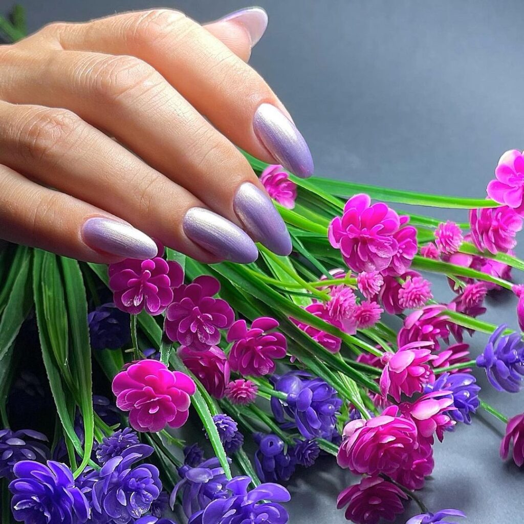 Trend Alert - Digital Lavender Nails 
Achieve a beautiful trend with CND shade Live Love Lavender!