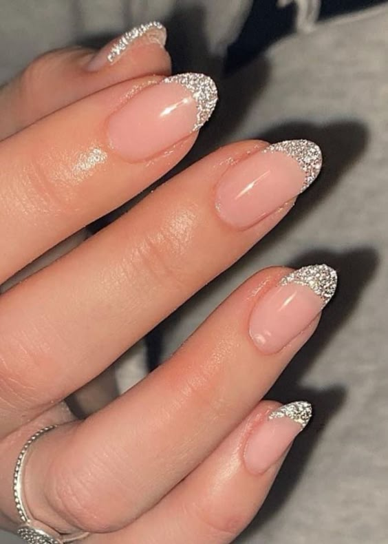 Nail Art Ideas To Turn Your Nails Into Tiny Little Artworks. Glitter French Manicure