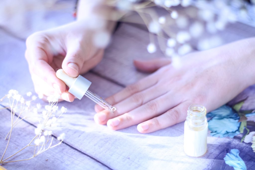 nail care. nail oil. remove nail glue. remove glue from nails at home. DIY nail caring.