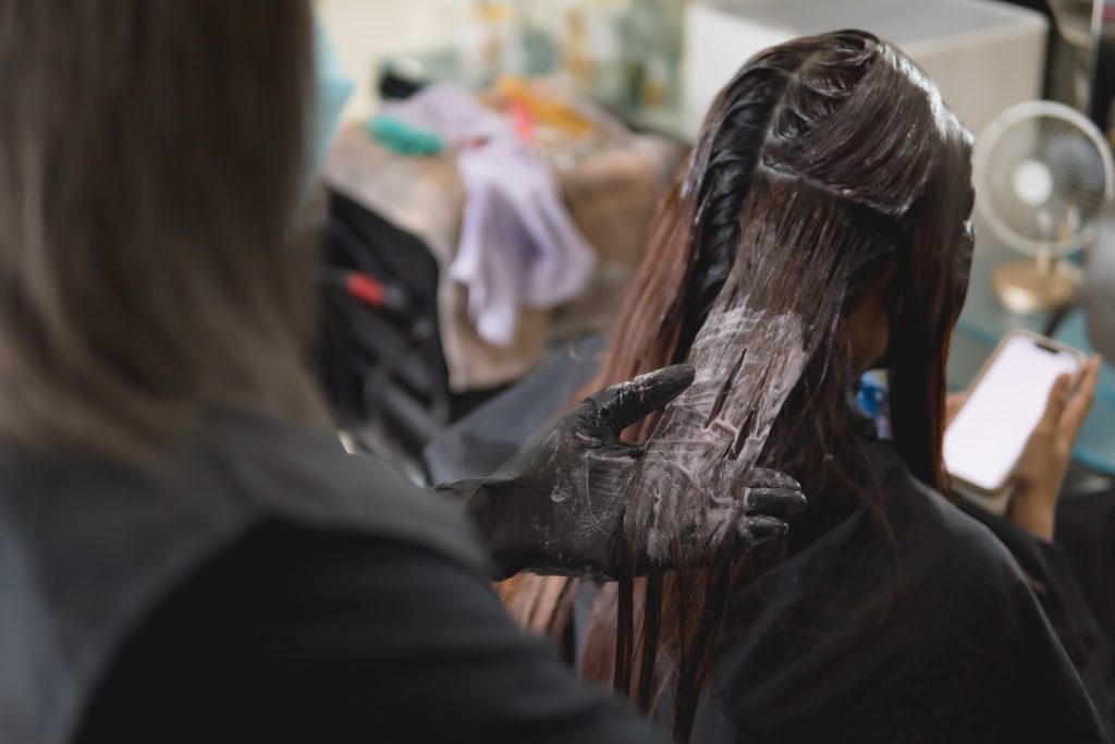 Timing Your Touch-Ups for a Seamless Look. Hair coloring. hair dying.